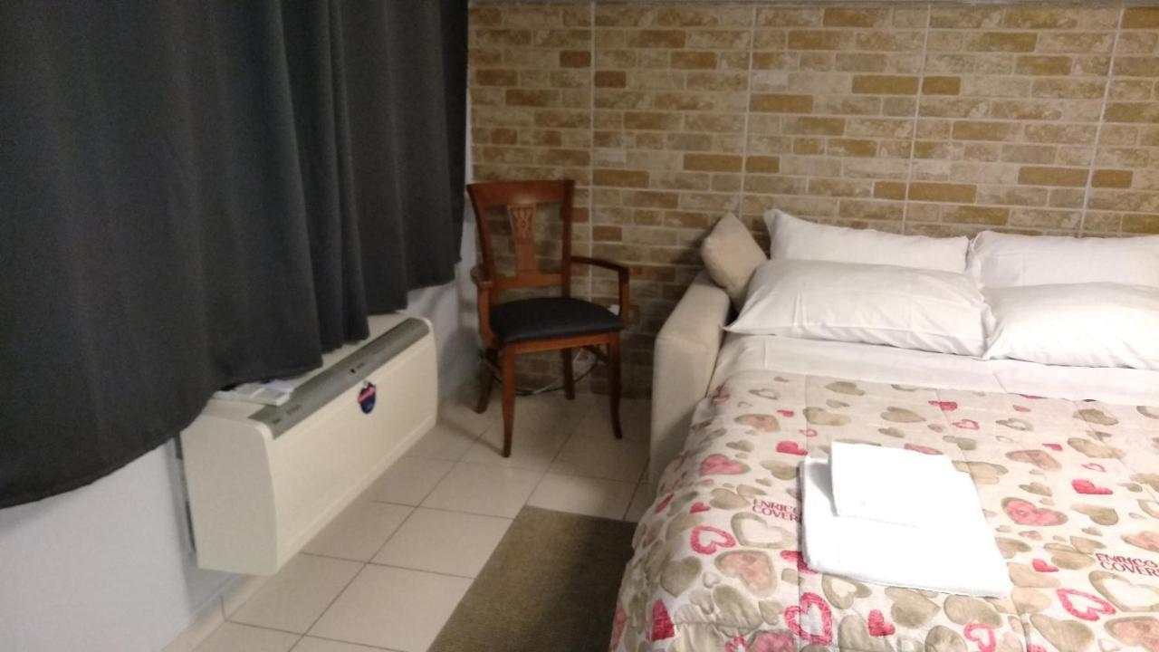 Monolocale Via Leopardi Hotel Pescara Eksteriør billede